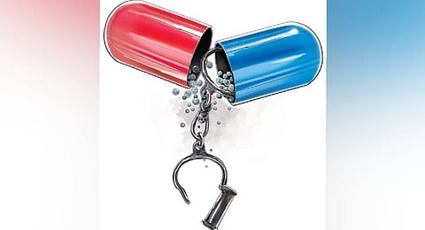 1.4 kg meth, five pistols seized from two men