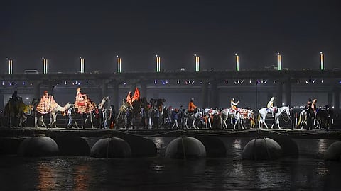 Under the guidance of Yogmata Mahamandaleshwar Keiko Aikawa alias Swami Kaila Mata of Japan, the monks from foreign countries will strive for world peace.
