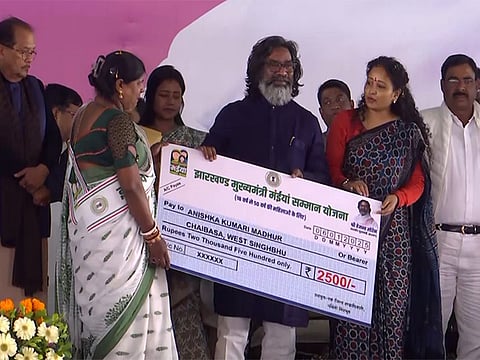 Jharkhand CM Soren distributes the first instalment of Rs 2500 under the Maiya Samman Yojana.
