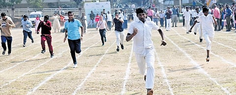 Smiles, sports & stars