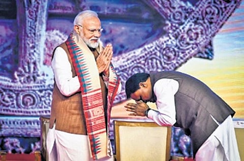 CM Mohan Majhi greets PM Modi at Pravasi Bharatiya Divas on Thursday