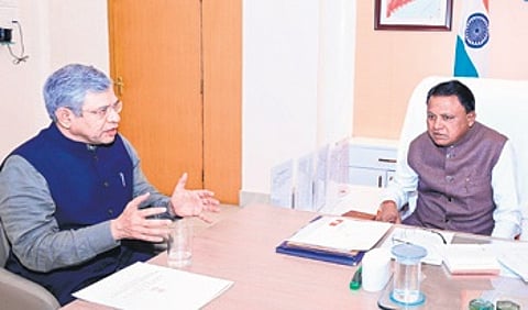 Union minister Ashwini Vaishnaw in discussion with Chief Minister Mohan Charan Majhi in Bhubaneswar