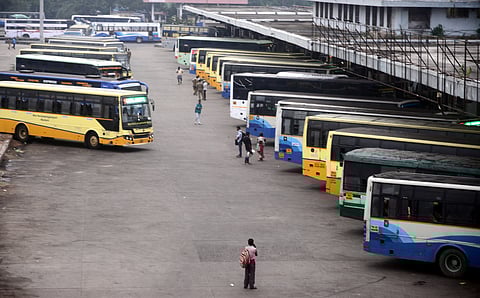 The transport department has announced the operation of special buses on Saturday and Sunday.