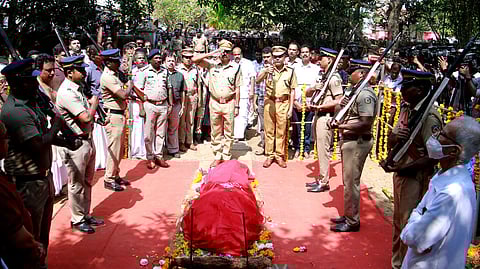 Singer P Jayachandran laid to rest on Saturday with guard of honour at his ancestral residence Paliyam in Chendamangalam.