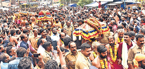 The procession carrying ‘Thiruvabharanam’ embarks on its three-day journey from Pandalam Valiyakoyikkal Sree Dharma Sastha temple to Sabarimala temple on Sunday.