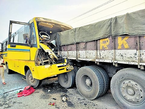The private medical college bus rammed into a lorry on Visakhapatanam-Raipur NH
on Saturday