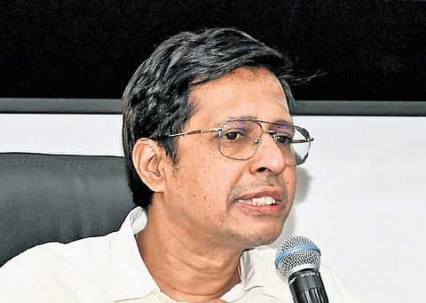 V Kamakoti, IIT-M director
