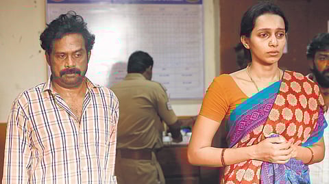 Bottle Radha , Director: Dhinakaran Sivalingam