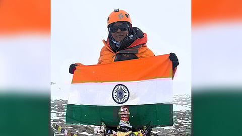 Hailing from the Tamia area of MP’s Chhindwara district, 33-year-old Bhawna successfully summitted the 6,961-meter-high peak on January 22, 2025.