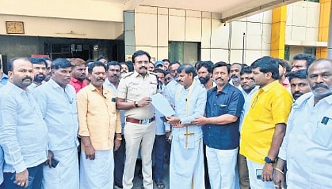 ST community leaders present a memorandum at the SP office in Ballari on Monday after filing an SC/ST atrocity plaint against BJP MLA Gali Janardhana Reddy