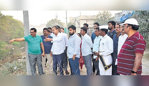Guntur Municipal Commissioner Puli Srinivasulu directing officials.