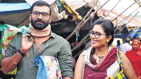 A still from the film 'Sidlingu'