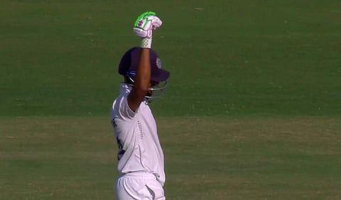 Kerala battled hard to secure a draw against Jammu and Kashmir, progressing to the Ranji Trophy semi-finals by virtue of a narrow one-run first-innings.