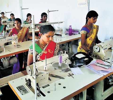 Rayadurgam is home to over 600 textile units, employing around 50,000 workers.