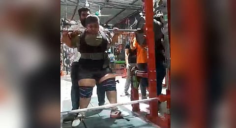 Screengrab of Yashtika Acharya attempting to lift 270 kg