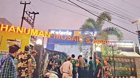 BMC seals two commercial establishments for holding tax default