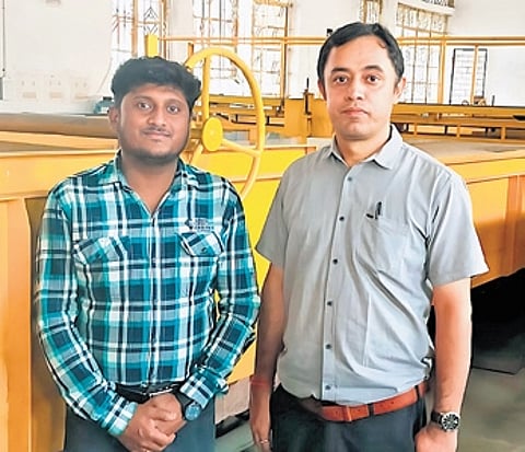 Shaw (left) with asst prof Sharma