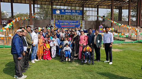 Delhi Municipal Corporation organized the first Divyang Mahotsav at Kakraula Stadium.