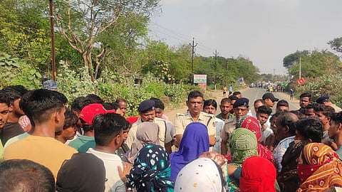 Police holding talks with the protesters on Wednesday.