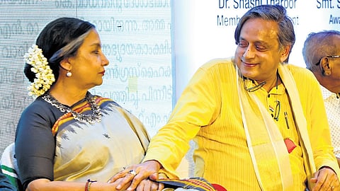 Actress Shabana Azmi and Shashi Tharoor MP during the N Ramachandran Foundation Award ceremony in Thiruvananthapuram on Wednesday