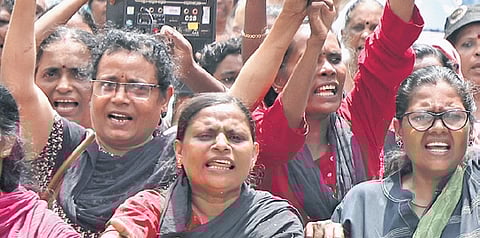 ASHA workers protest in front of the Secretariat in T’Puram on Friday