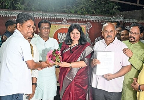 Bhubaneswar MP Aparajita Sarangi said recognising the challenges faced by small traders, CM Majhi directed the Housing and Urban Development department to provide land for the haat.