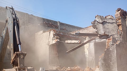 Encroachments were demolished smoothly with adequate deployment to prevent any disruption.