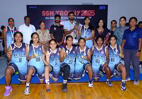 MOP Vaishnav College women's team with India cricketer Vijay Shankar after winning the title