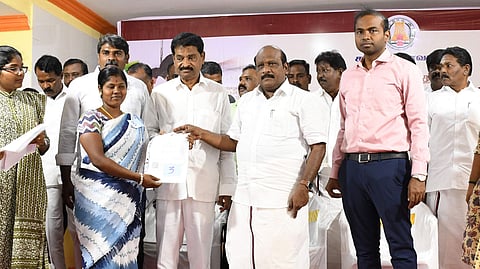 Kovi Chezhian inaugurated the third phase of the Makkaludan Mudhalvar special camps