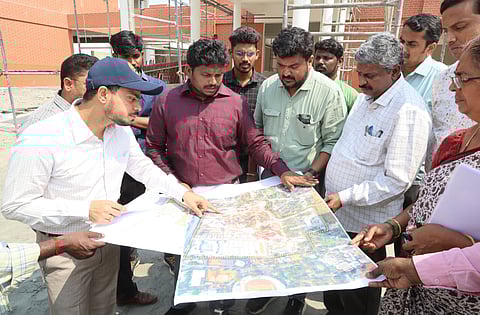 The Coimbatore district collector, Pavankumar G Giriyappanavar along with the CCMC Commissioner, M Sivaguru Prabakaran and other officials, inspected the ongoing Mega Semmozhi Park project works.