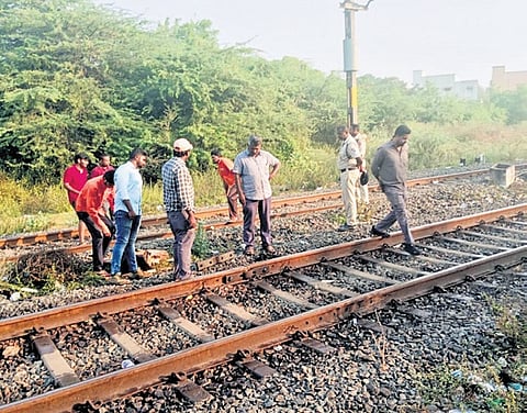 A major train accident was averted near Adavayya Colony in the Gudur railway junction limits when a shepherd noticed a broken railway track