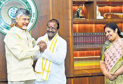 BJP leader Somu Veerraju called on CM N Chandrababu Naidu after filing nomination for MLC polls, along with State BJP chief Daggubati Purandeswari