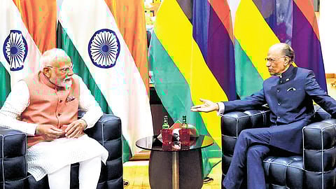 PM Modi with his Mauritian counterpart Naveenchandra Ramgoolam