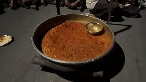 Students took to the streets in protest after a razor blade was found in the meal served for dinner in the hostel mess.