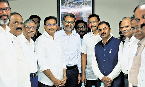 MP Kesineni Sivanath hosted a meeting with AP MSME Industries Association members, former DRDO Chairman and Central Government Defence Advisor.