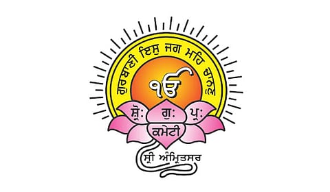 The gathering has demanded that the Shiromani Gurdwara Parbandhak Committee (SGPC) withdraw its decision.