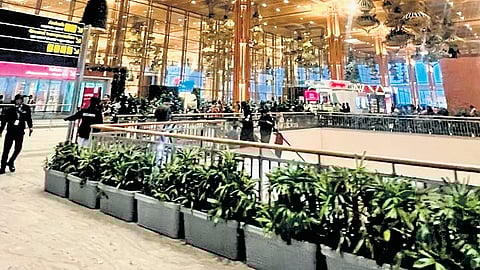 Passengers have consistently appreciated the airport for its efficient arrival procedures, including streamlined immigration and customs checks, high-speed Wi-Fi, fast baggage delivery, and an overall seamless process.