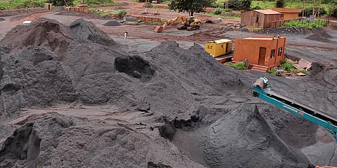 The crusher has been shut down with a large quantity of iron ore stockpiled in its yard. Despite being instructed to deploy security guards to safeguard the accumulated ore, the owner has failed to comply with the instructions. (Representative Image)