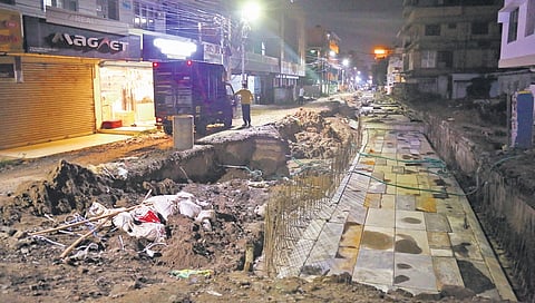 Mullassery canal work going on at a slow pace near MG Road.