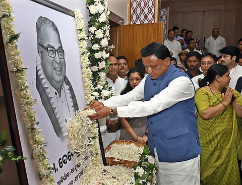 Chief Minister Mohan Charan Majhi paying tribute to former late BJP senior leader Debendra Pradhan at the shradhanjali function in Bhubaneswar on Saturday