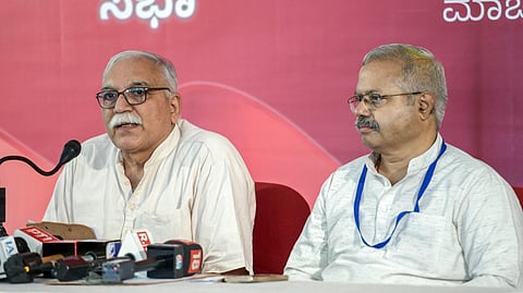 Akhil Bharatiya Prachar Pramukh Sunil Ambekar (right) and Joint Secretary Arun Kumar addressing media on the second day of the three-day Akhil Bharatiya Pratinidhi Sabha meeting in Bengaluru on Saturday.