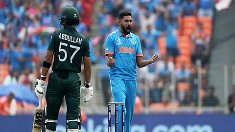 Mohammed Siraj (R) was dropped for the last ODI series against South Africa