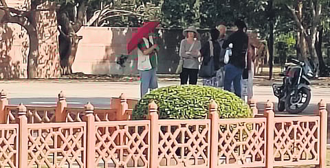 Former PM’s family and officials visit Rashtriya Smriti Sthal for memorial