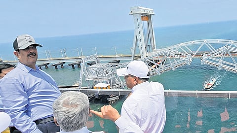 Southern Railways General Manager RN Singh inspecting the bridge