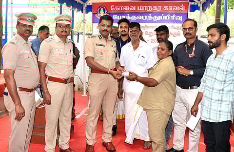oimbatore City police conduct a special camp for the drivers of Autorickshaw to register them as members of the Government welfare board. Coimbatore City Police Commissioner Saravana Sundar, inaugurated the camp at PRS grounds in Coimbatore on Thursday.