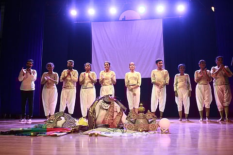 Faces and frames of resistance