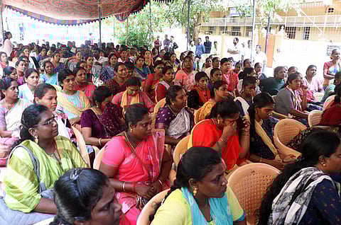 More than 270 staff members, including lecturers, graduate teachers, language teachers, and school nurses, are currently working on a contract basis under the Puducherry Government’s School Education Department.