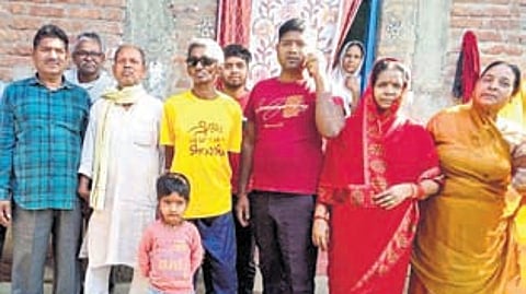 Dasharath (70) who rejoined his family in Bihar after 35 years.