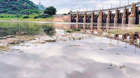 A view of the Mettur dam.
