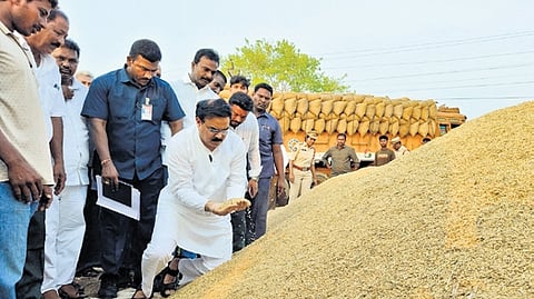 Civil Supplies Minister Manohar at a paddy procurement centre.